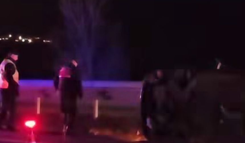 Kahreden Kaza! Otomobil Devrildi: 1’i Bebek 3 Kişi Yaralandı