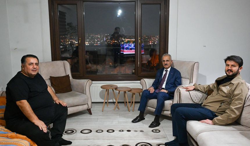 Bakan Uraloğlu’ndan Milletvekili Kaya'ya Geçmiş Olsun Ziyareti