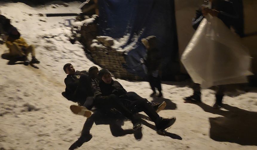 Tadını Çıkardılar, Yeni Yıla Böyle Girdiler