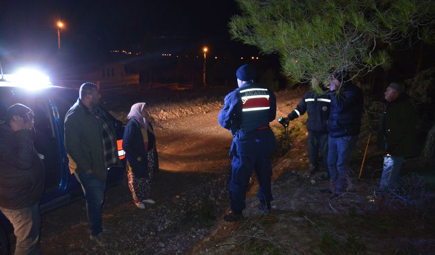 Kayıp Olarak Aranan Yaşlı Adam Ormanlık Alanda Bulundu