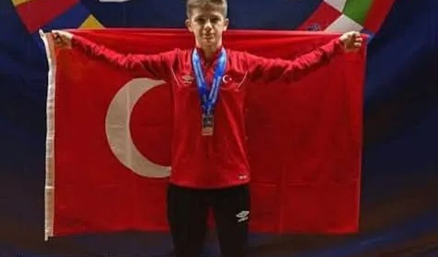 Çorumlu Güreşçi Avrupa Ve Dünyada Ülkemizi Temsil Edecek