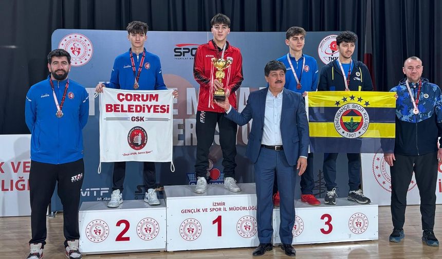 Çorumlu Gençler, İzmir’den Madalyalarla Döndü