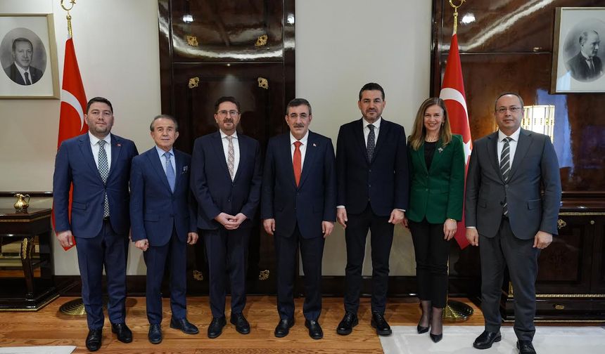 Seramik Sektöründen Cumhurbaşkanı Yardımcısı Cevdet Yılmaz'a Ziyaret