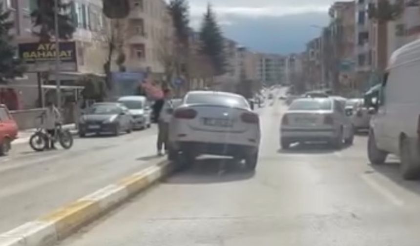 Kontrolden Çıkan Otomobil Refüje Çıktı: 1 Yaralı