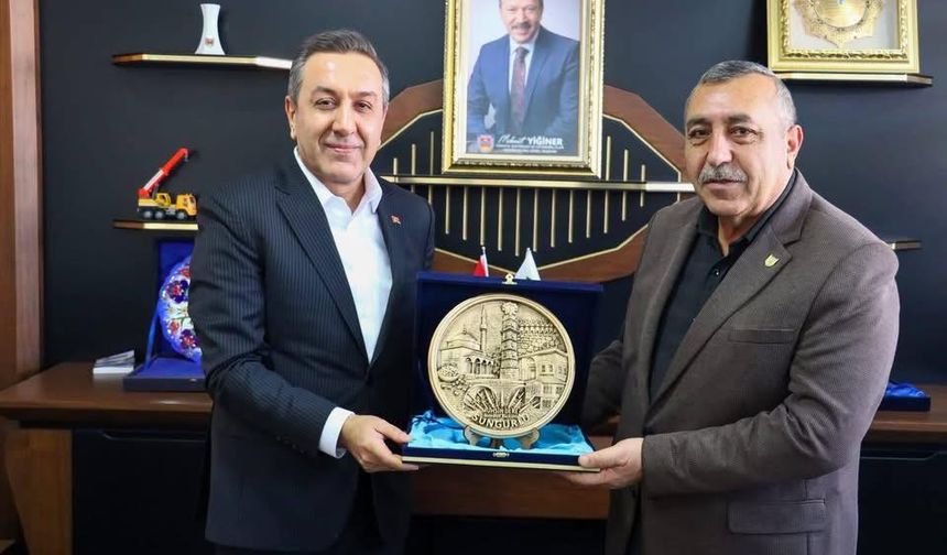 Başkan Dere’den Esnaf Odalarına Tebrik Ziyareti