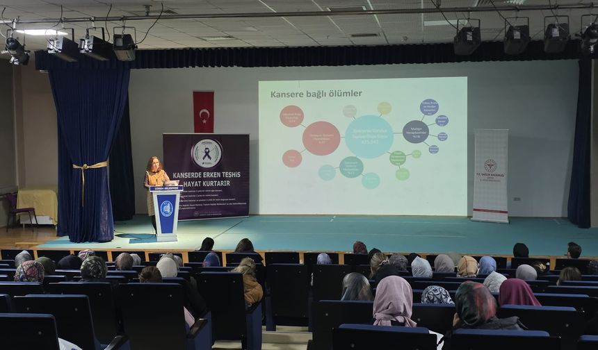 Kurumlarda Görev Yapanlara Kanser Farkındalık Eğitimi Verildi