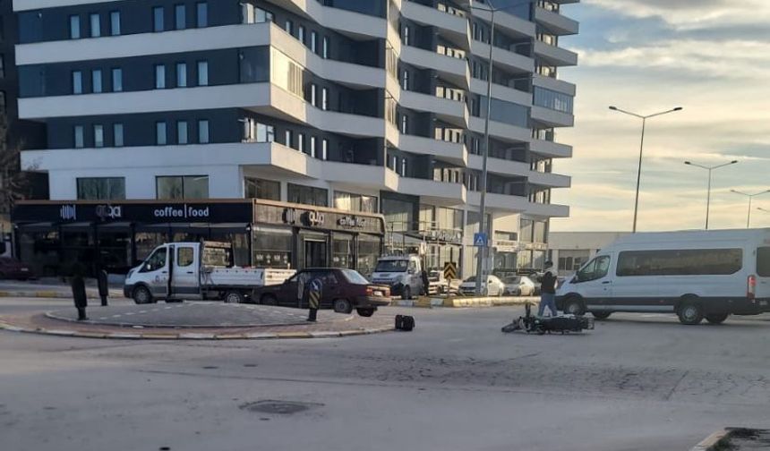 Kazada Motosiklet Sürücüsü Hastanelik Oldu