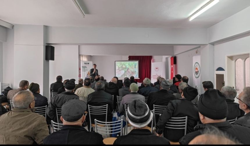 Oğuzlar'da çiftçiler TARSİM Hakkında Bilgilendirildi