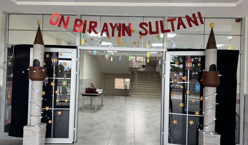 Kargı’da Okullar Ramazan Ruhuyla Donatıldı