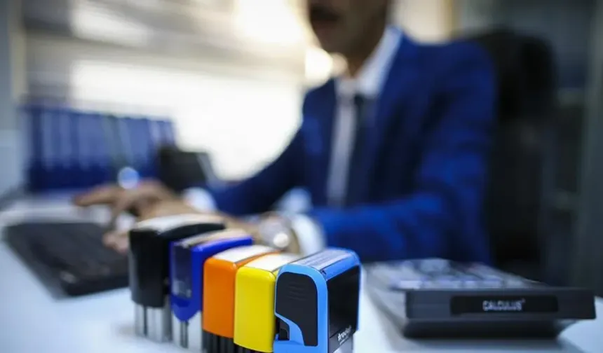 Sözleşmeliye Kadro Yolu Açıldı: Kim, Hangi Memur Kadrosuna Geçecek?