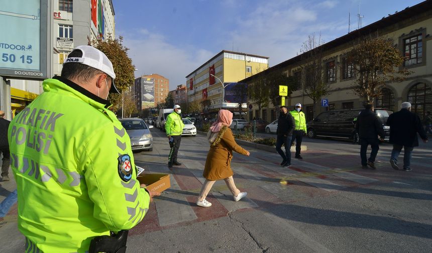Yaya Yolunda Bunu Yapan Yandı! Ceza Geliyor