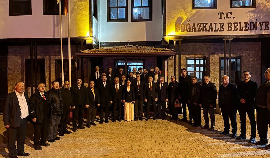 Başkan Özel, İftarda Gönül Sofrası Kurdu