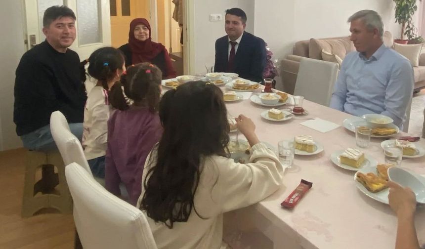 Milli Manevi Duyguların Ziyaretlerle Güçlendirildi