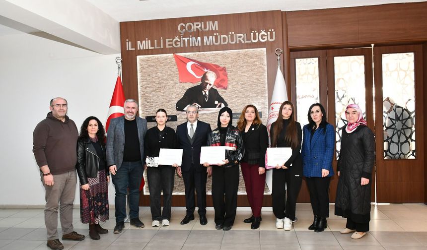 Liseler Arası “En İyi Cümle Ve Afiş Tasarımı” Yarışması Sonuçlandı!