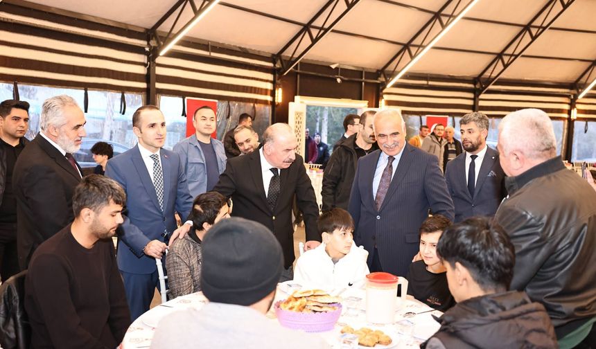 İskilip’te Ramazan Sofrasında Gençlerle Buluşma