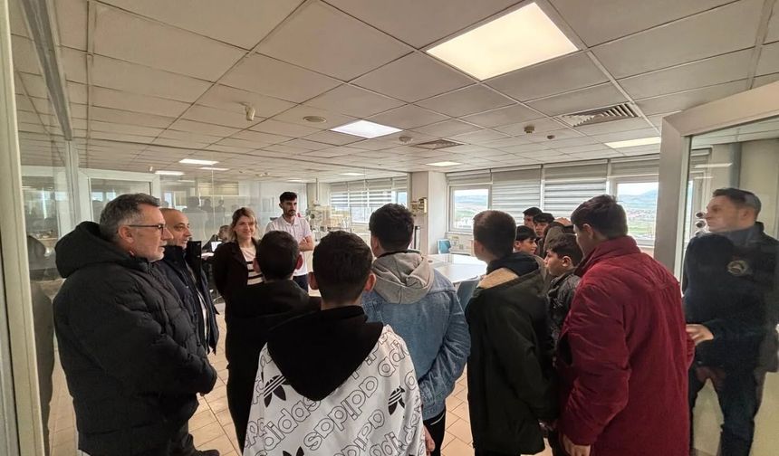 Koruma Altındaki Çocuklar’dan Ahlatcı Metal Rafinerisine Kariyer Ziyareti