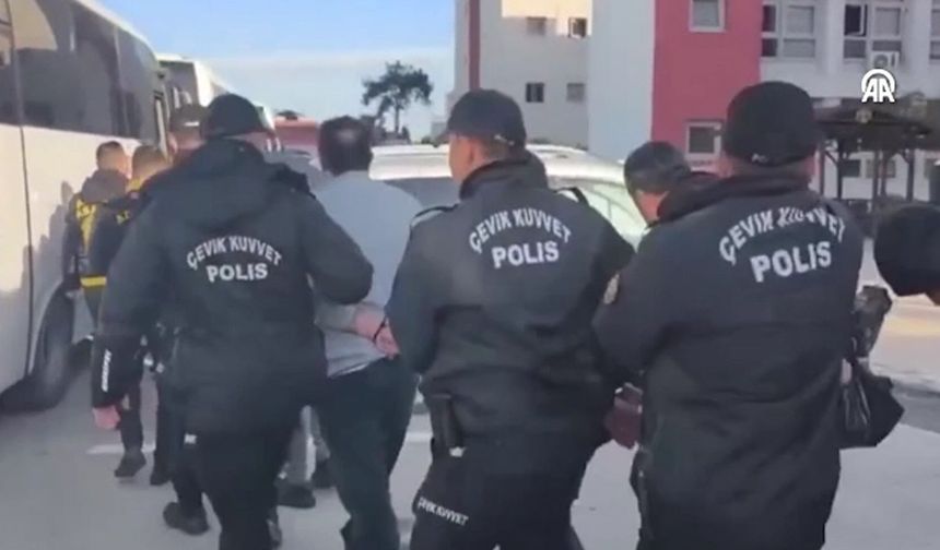 “Sazan Sarmalı” Yöntemi İle 600 Milyon Dolandırınca Hapsi Boyladılar