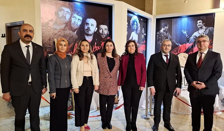 Kursiyerler "Kadının Işığı" Temalı Sergide Hünerlerini Paylaştı