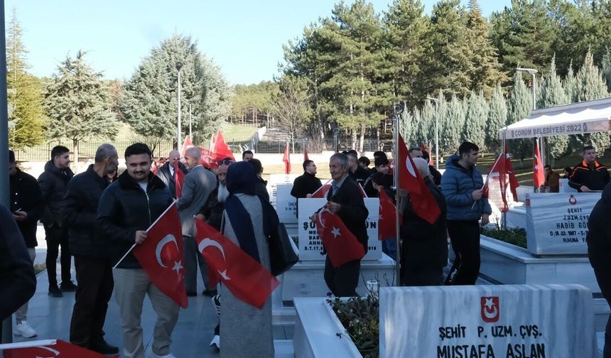 Çorum'da Şehit Mezarlarında Bakım Ve Onarım Çalışması Yapıldı