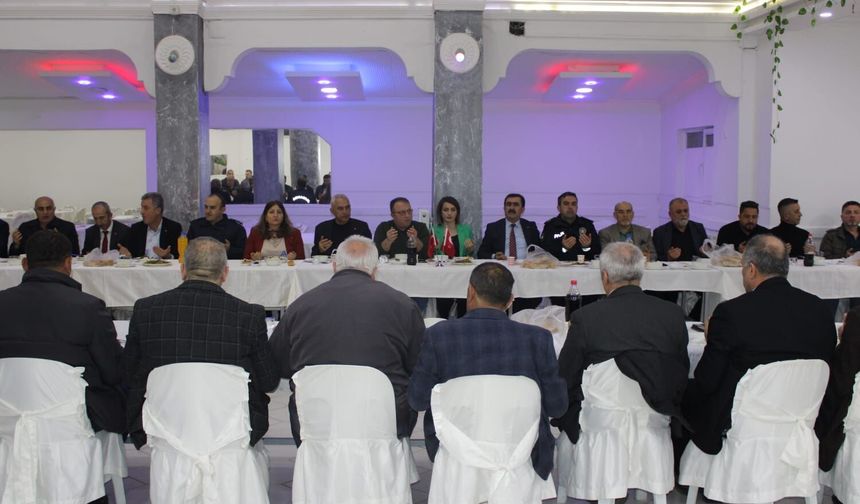 Mecitözü'nde Kaymakamlıktan Muhtarlara İftar