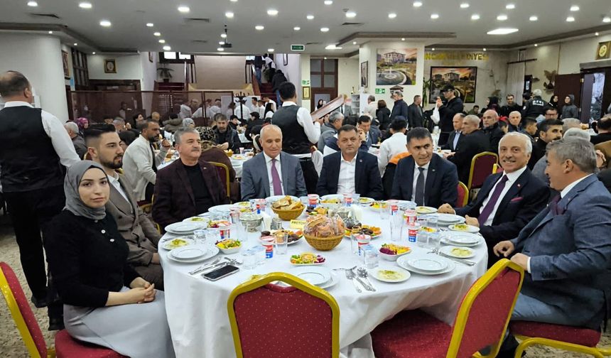 Gül, Ankara’da Çorumlular İle İftarda Buluştu