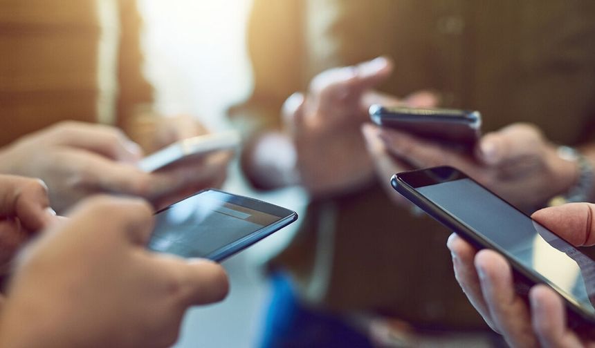 Zirvedeyiz! Sosyal Medyaya Kilitlendik