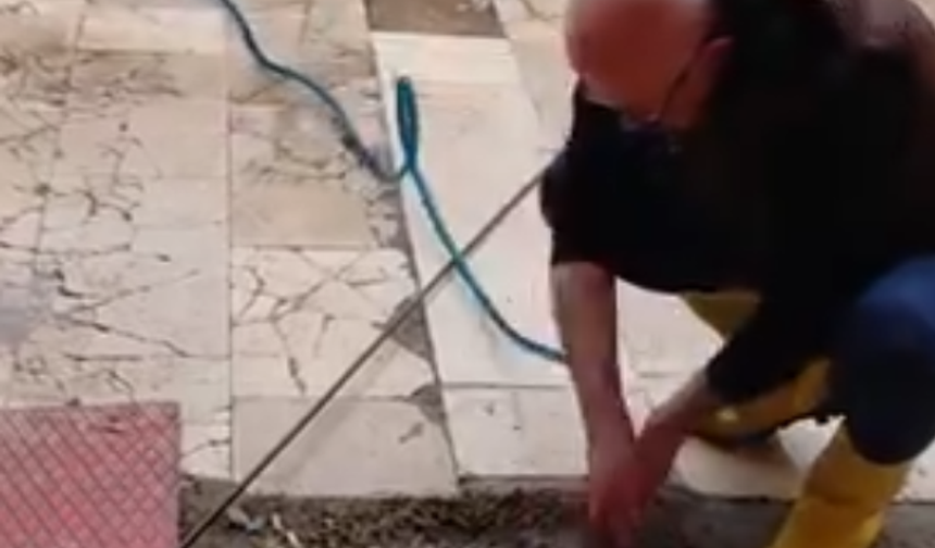 Her Yağmurda Aynı Kabus