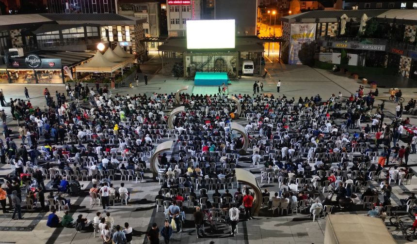 Milli Maç Heyecanı Dev Ekranda