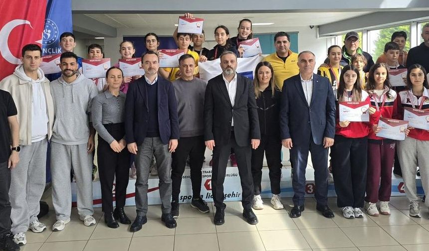 Tenis’te Çorum’a Gurur Yaşattılar