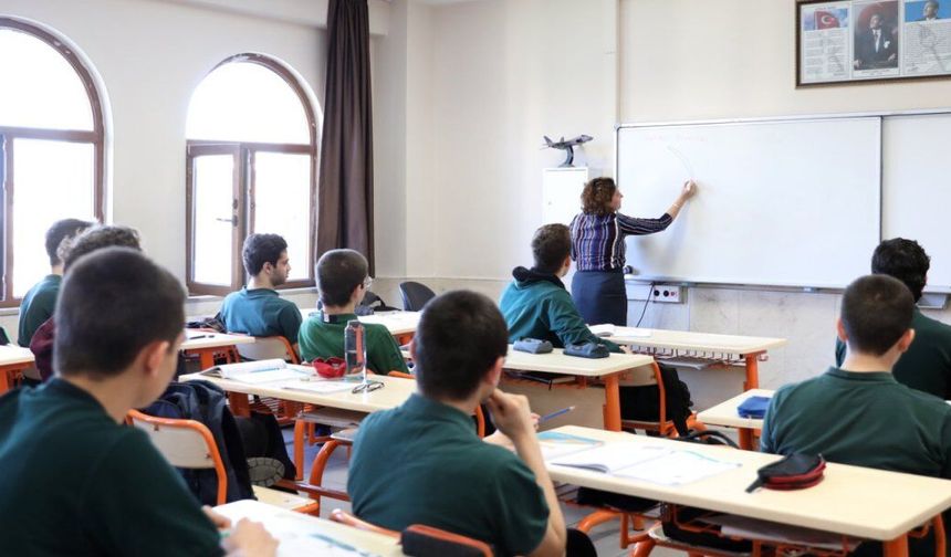 MEB Duyurdu: Tüm Okullarda Sınav Sistemi Değişiyor