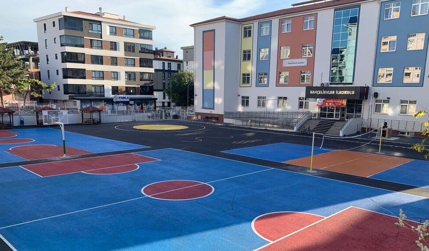 Çorum’da Velileri Endişelendiren Olay: Okulda Alkollü Şahıs İddiası