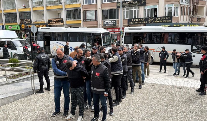 Çorum Merkezli 5 İlde Operasyon! 23 Şüpheli Adliyede