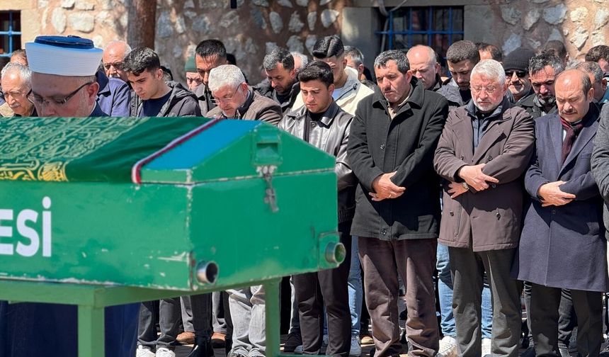 Alaca’da Peş Peşe Kazalar Can Aldı: İsmail Sak Gözyaşlarıyla Uğurlandı