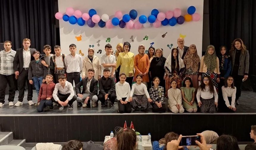 Tarihi Kışlada Sanat Rüzgarı: İskilip’te Tiyatroya Yoğun İlgi