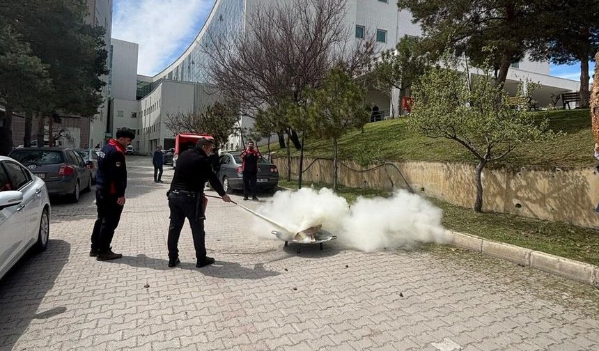 Hastanede Alarm! Kırmızı Kod Verildi, Senaryo Gerçeği Aratmadı