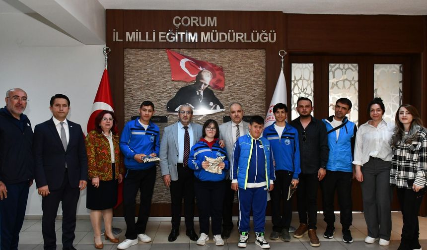 Çorum'un Özel Sporcularından Türkiye Şampiyonasında Madalya Yağmuru