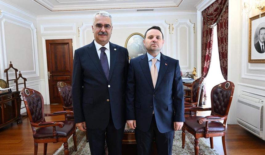 Milletvekili Ahlatcı’dan Ankara’da Çorum Mesaisi! Adalet Bakanı ile Yatırımları Görüştü