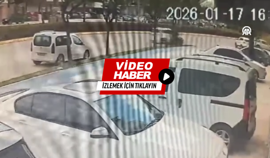 Feci Kaza Kamerada: Motosiklet Savruldu, 2 Yaralı