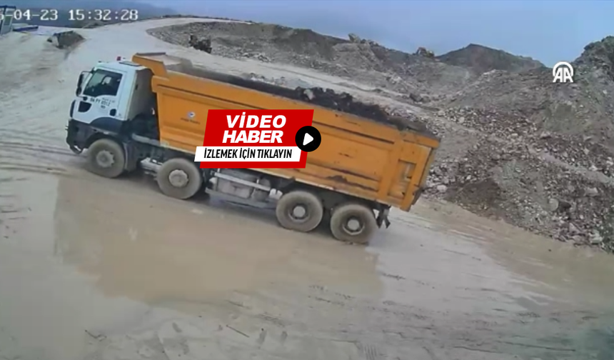 Uçuruma Yuvarlanan Kamyonda Feci Ölüm! O Anlar Kamerada