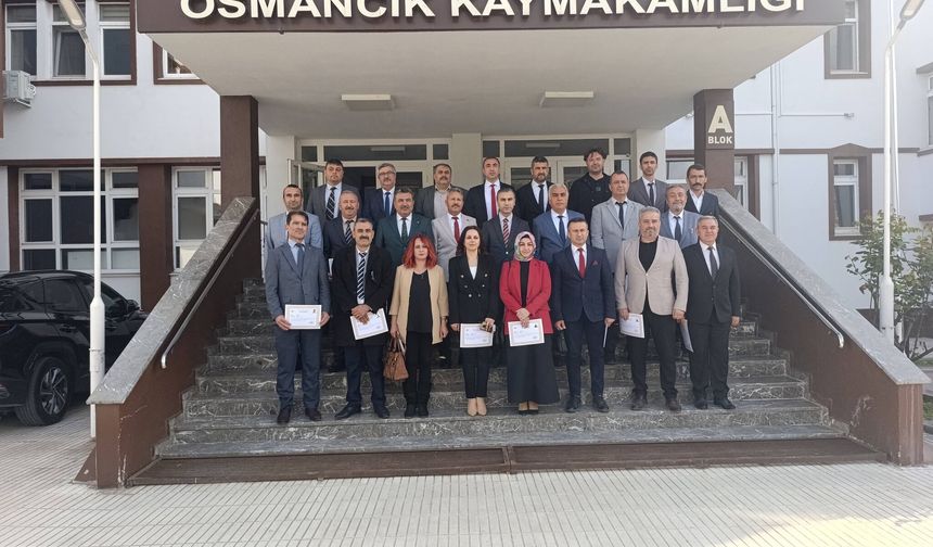 Eğitim Yöneticilerinden Anlamlı Eser: “Bir Okul Bin Yürek” Raflarda