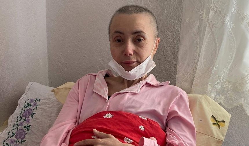 Sahnelerin Sultanı Yaşam Mücadelesi Veriyor