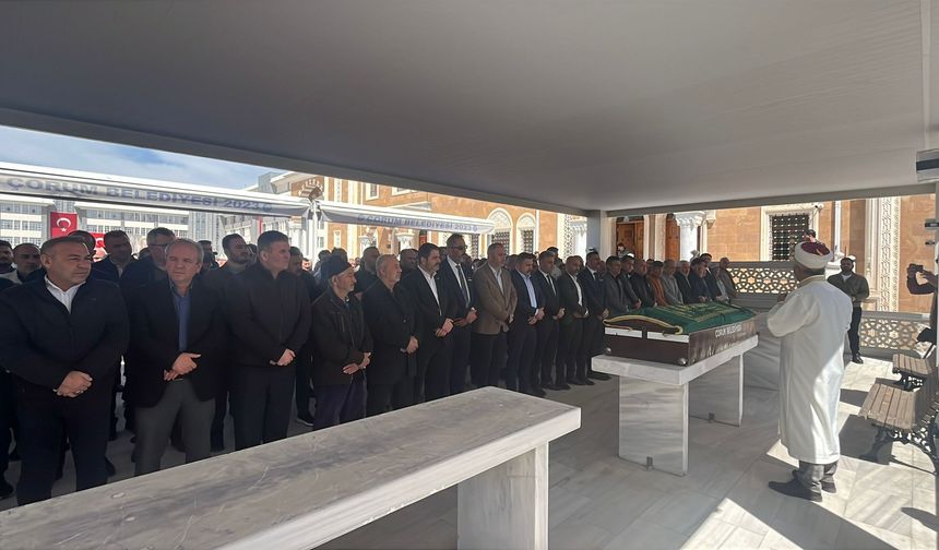 Okul Saldırısında Ölenler İçin Gıyabi Cenaze Namazı Kılındı