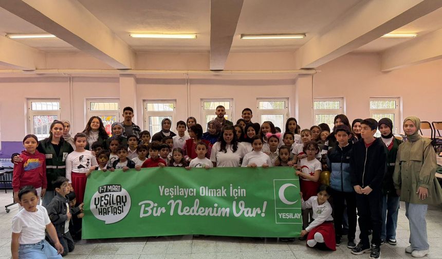 Köyde 23 Nisan Coşkusu: Minikler Unutulmaz Bir Gün Yaşadı