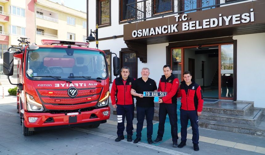 Başkan Gelgör; Anahtar Yerine, Plakayı Verdi