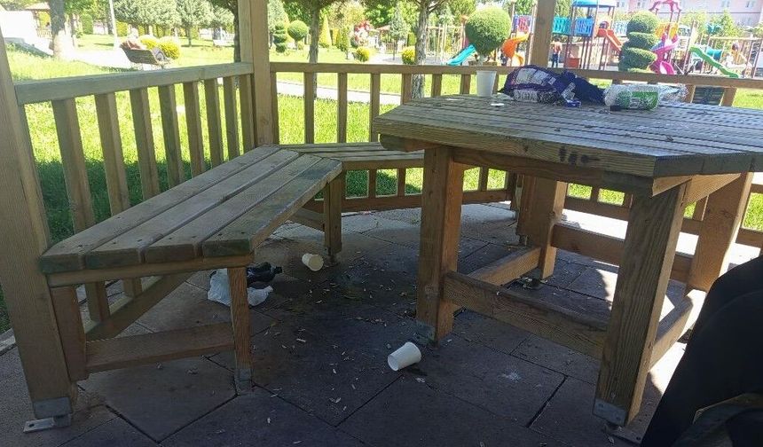 İnci Park’ta Çöp Tepkisi: Vatandaşlardan Duyarlılık Çağrısı