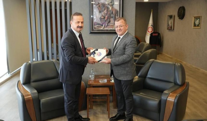 Yavuz Ağıralioğlu’ndan Çorum TSO’ya Ziyaret