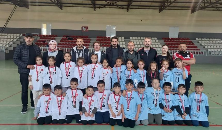 Unutulmaya Yüz Tutmuş Oyunlar Alaca’da Yeniden Hayat Buldu
