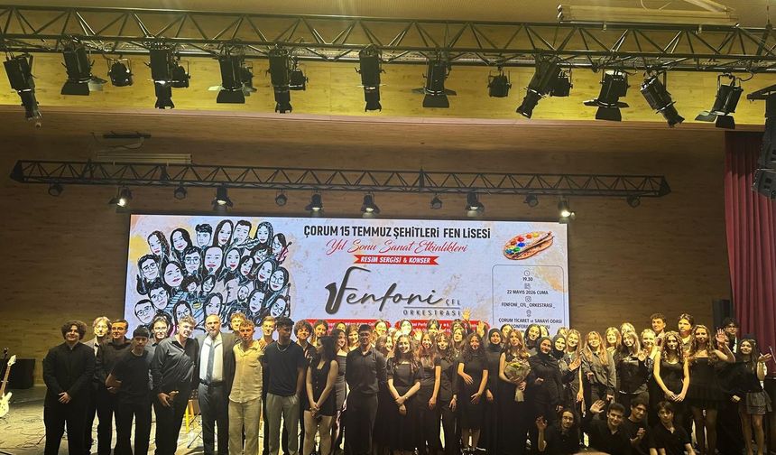 Bilimin Yanında Sanatın da Adresi: Fen Lisesi Öğrencilerinden Muhteşem Performans