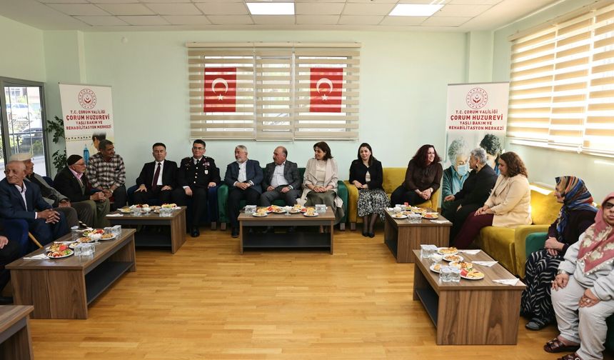 Vali Çalgan ve Başkan Aşgın’dan Huzurevi Sakinlerine Bayram Ziyareti