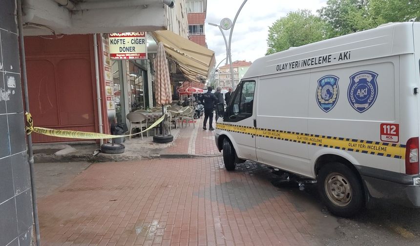Akraba Dehşeti! Sokak Ortasında Amca Oğlu Tarafından Vuruldu
